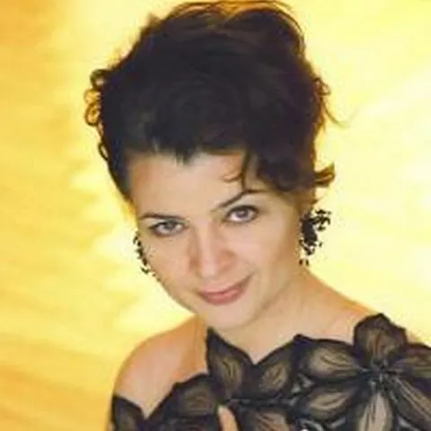 Soprana Adina Niţescu va avea rolul principal în Tosca, la Opera din Paris