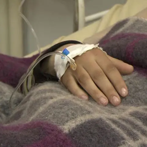 Şase elevi s-au intoxicat la şcoală cu formol