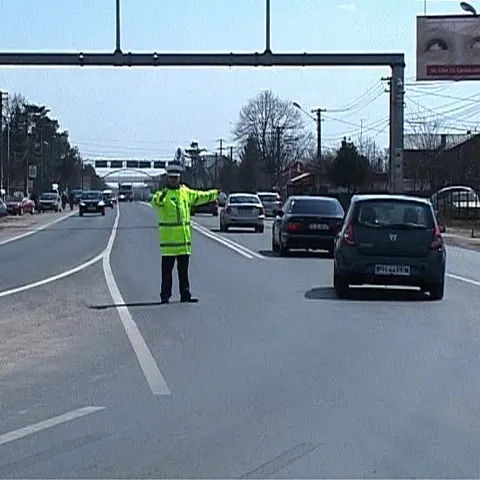 Poliţia rutieră a instalat radare false în locurile periculoase de pe DN1 