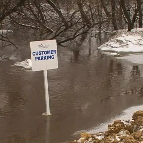 Două oraşe din nordul SUA au riscat să fie înghiţite de Red River