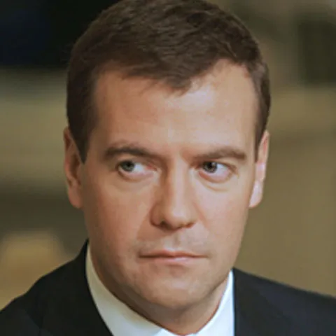 Dmitri Medvedev primeşte un salariu de 67.000 de euro pe an 