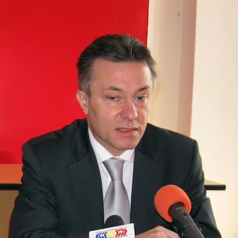 Ministrul Diaconescu a discutat cu omologul său despre sistemul financiar-bancar, în întâlnirea de miercuri