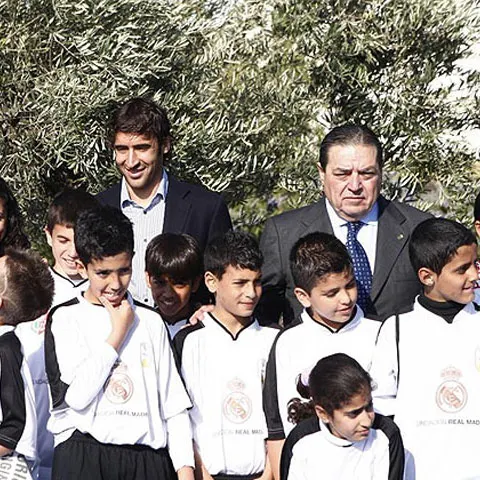 Raul a plantat un măslin împreună cu copii palestinieni şi israelieni