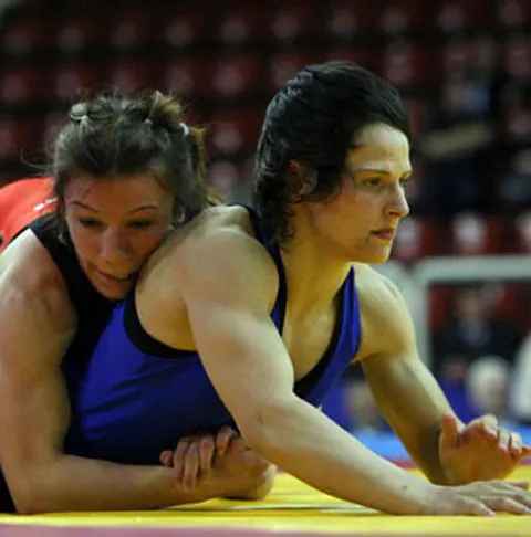Lupte - Estera Dobre a cucerit medalia de argint la Campionatul European de la Vilnius