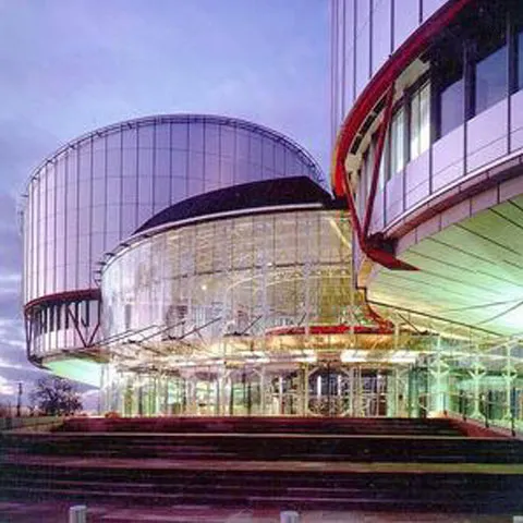 Un judecător britanic contestă autoritatea CEDO pentru că are membri din România şi Bulgaria