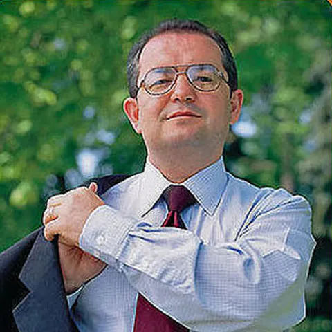 Emil Boc spune că Guvernul nu are în vedere modificarea regimului drepturilor de autor