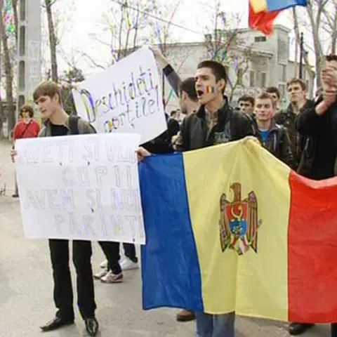 Traficul prin vămile din judeţul Galaţi înspre Moldova a fost reluat cu restricţii