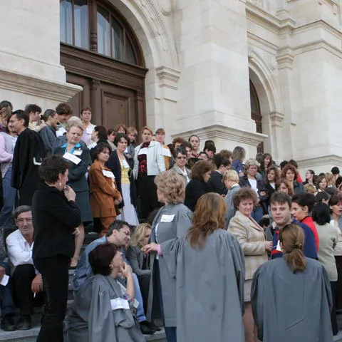 Ministrul Justiţiei s-a întâlnit joi cu reprezentanţii personalului auxiliar din justiţie
