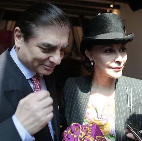 Prinţul Paul de România şi Principesa Lia au vizitat târgul V for Vintage - VEZI VIDEO ŞI FOTO