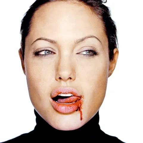 Angelina Jolie, geloasă pe Natalie Portman