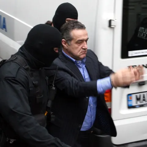 Becali în faţa instanţei: Cum Pilat l-a eliberat pe Barabas şi l-a răstignit pe Iisus, aşa mi se întâmplă şi mie - VEZI VIDEO