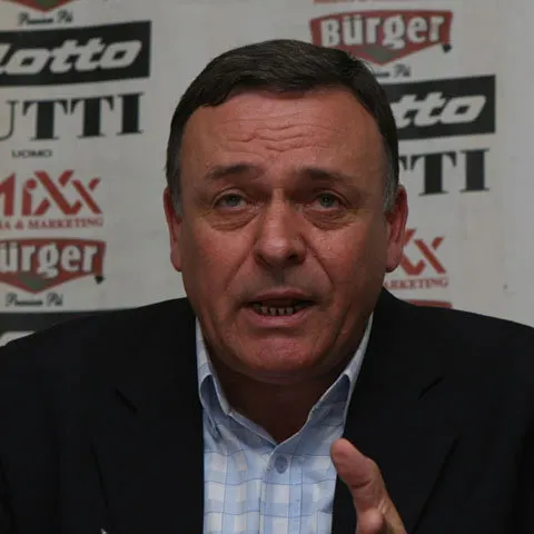 Referees`s head  Gheorghe Constantin quits as prosecutors search his house in bribery allegations