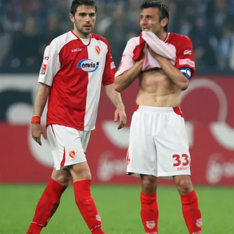 Germania - Cottbus va returna banii fanilor, după ce echipa a pierdut cu Schalke, scor 0-4