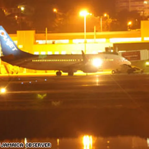 Toate persoanele luate ostatice în avionul din Jamaica au fost eliberate