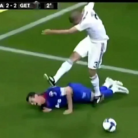 Pepe şi-a pierdut minţile! L-a lovit dur pe Casquero, în Real - Getafe 3-2, un meci cu final electrizant
