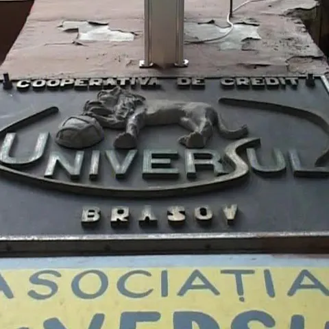 Sute de pensionari braşoveni şi-au pierdut economiile la un CAR 