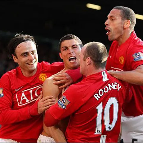 VIDEO / Manchester United defilează spre titlu. Vezi rezultatele etapei a 34-a din Premier League