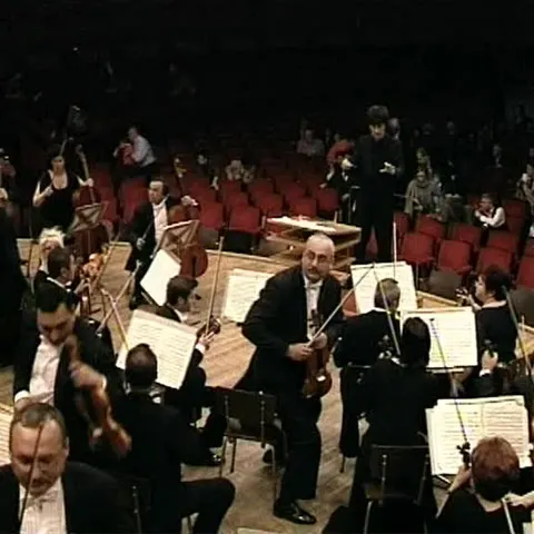 Spectatorii care au asistat pe 25 aprilie la un concert la Ateneul Român, surprinşi de cutremur