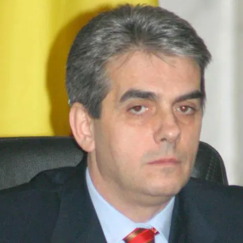 Eugen Nicolăescu: Sunt convins că ordonanţa de rectificare bugetară a fost citită numai de noi, cei de la PNL, pentru că ceilalţi sunt maşini de vot