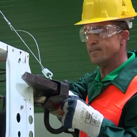 Cea mai mare fabrică de reciclare a deşeurilor electronice şi electrocasnice din Europa de Est s-a deschis lângă Buzău