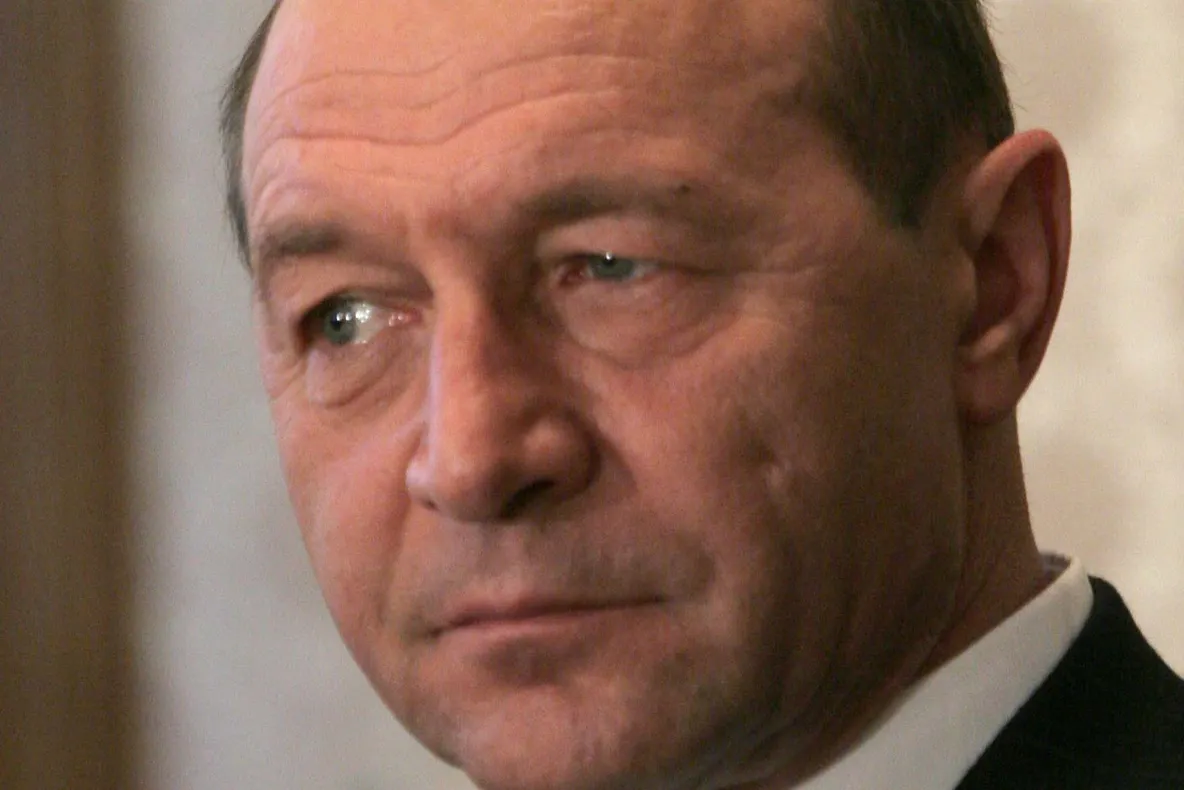 Proiect de preşedinte - episodul 1: Traian Băsescu, comandantul
