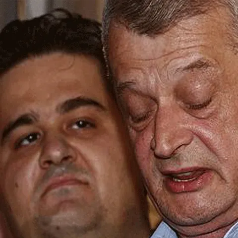 Principalul consilier a lui Sorin Oprescu, Adrian Thiess, îşi va anunţa, marţi, demisia