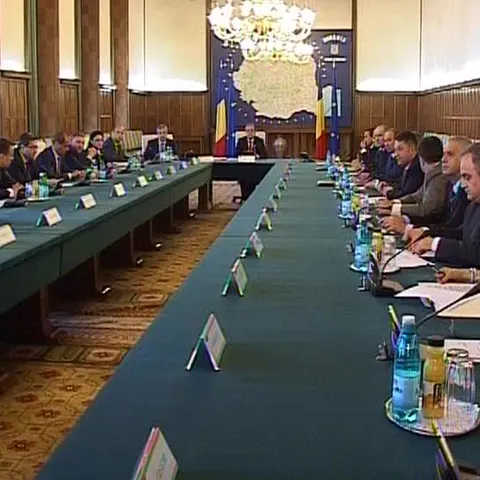 Anul acesta, consilierii demnitarilor ne costă de patru ori mai mult decât în 2008