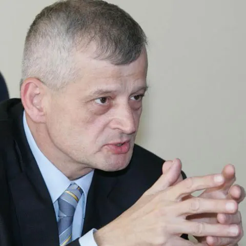 Sorin Oprescu: Anul acesta avem în program 21 de parcări între blocuri