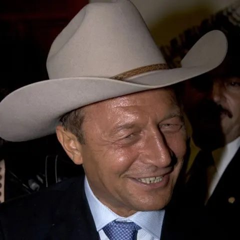 Sondaj CSOP: 40% dintre români l-ar vota pe Traian Băsescu