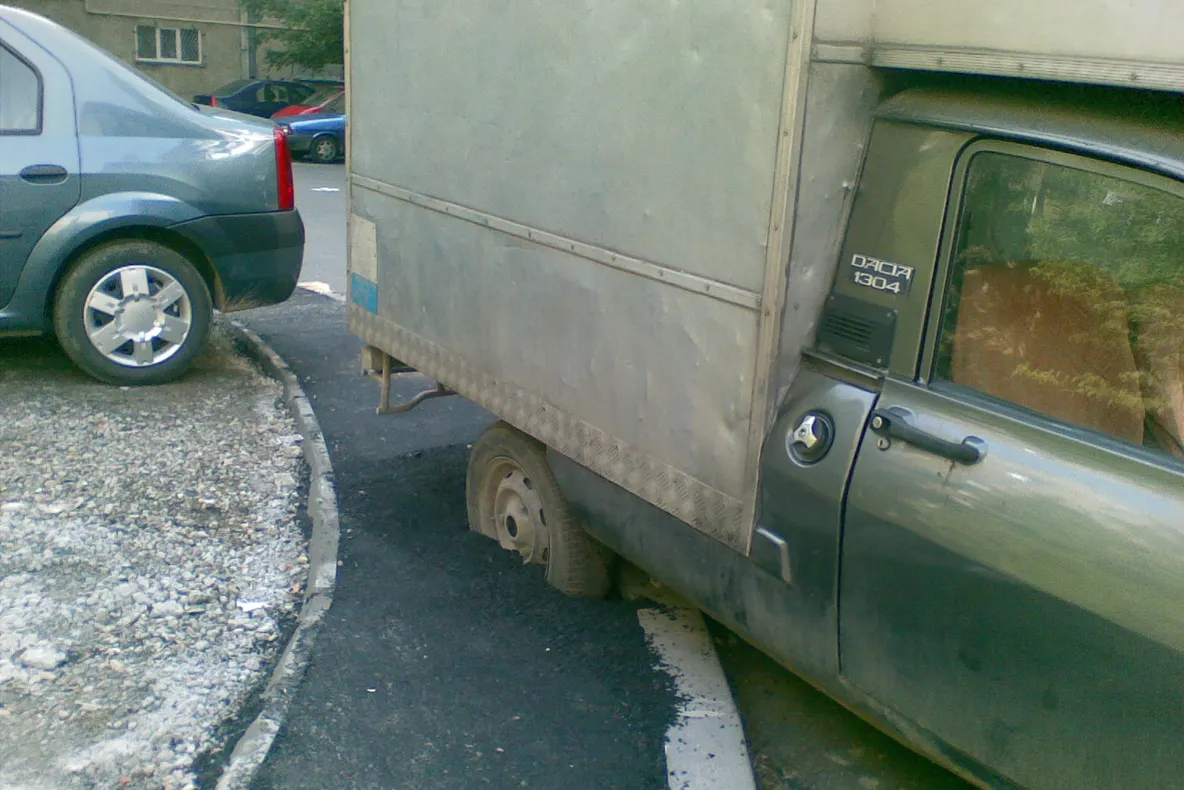 Asfaltăm tot ce ne stă în cale, în sectorul 5