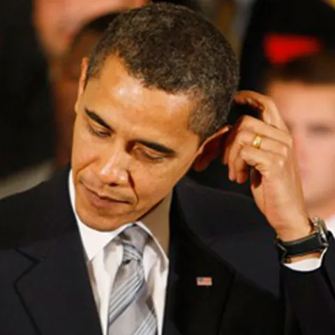 Casa Albă face concurenţă paparazzilor cu fotografii din intimitatea familiei Obama