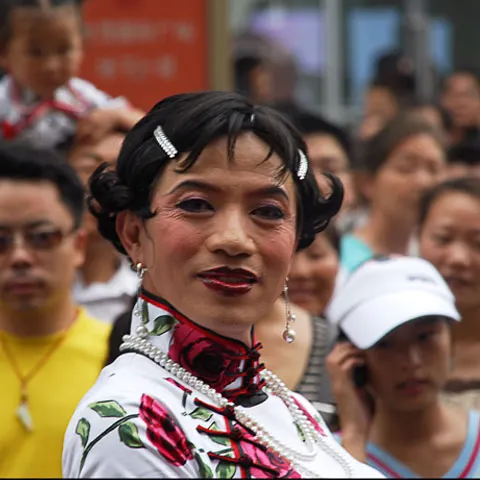 Un chinez a descoperit după trei ani că soţia lui este bărbat