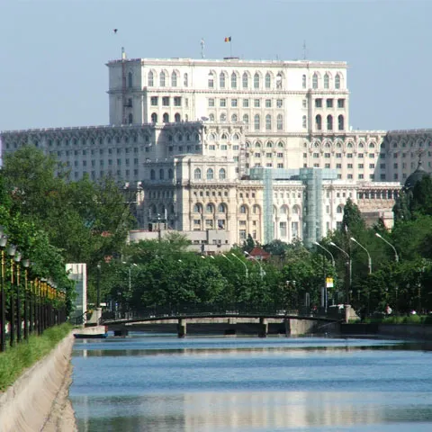 Realitatea TV vă prezintă faţa nevăzută a Palatului Parlamentului - VEZI VIDEO