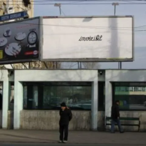 Consilierii Capitalei vor să scoată la licitaţie spaţiile din domeniul public destinate reclamelor