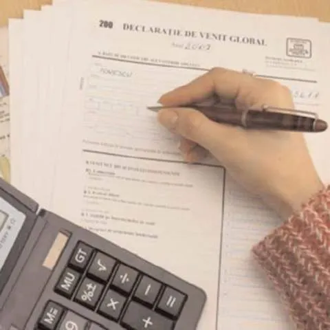 Administraţiile financiare îşi prelungesc programul cu publicul pentru depunerea declaraţiilor de venit