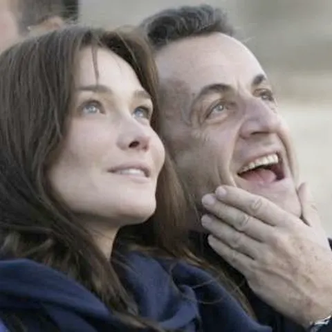 Nicolas Sarkozy şi Carla Bruni visează la casa lui Yves St Laurent
