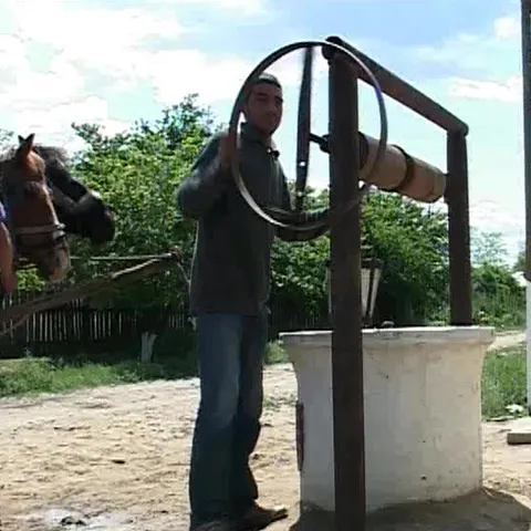 În satul Batogu din jud. Brăila din cei 500 de locuitori numai 50 muncesc 