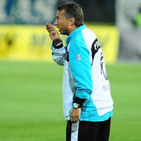 Dan Petrescu: "E o victorie mare pentru că înainte de final suntem încă în cărţi, poate mai mult decât ne aşteptam"