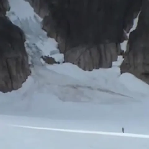 Alpinistul Constantin Lăcătuşu a plecat într-o expediţie în Groenlanda şi Arctica