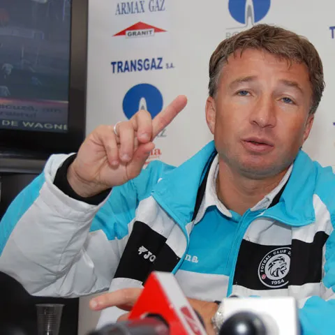 Unirea Urziceni - Dan Petrescu le cere jucătorilor să facă minuni cu FC Timişoara