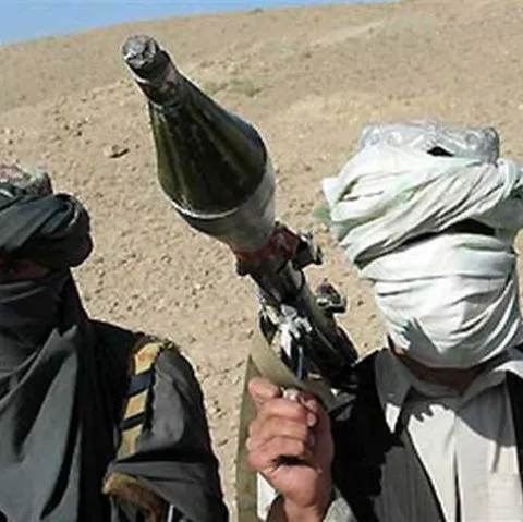 Talibanii au răpit 300 de studenţi şi profesori din nord-vestul Pakistanului