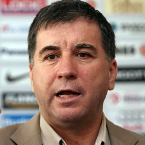 NewsIn / Steaua a propus în cadrul CEx al FRF ca echipele să poată rezilia unilateral contractele jucătorilor!!!