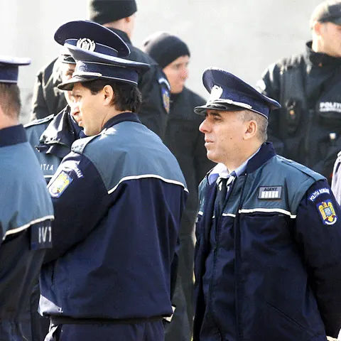 Peste 30.000 de poliţişti vor asigura ordinea la alegerile europarlamentare