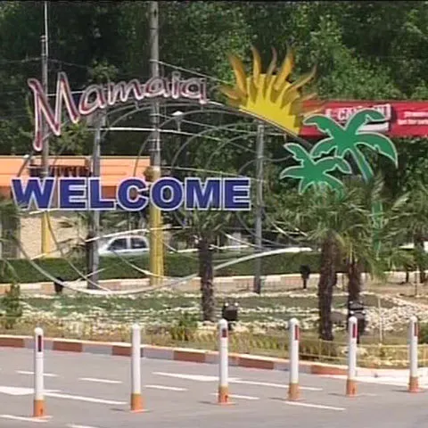 Taxa de barieră de la Mamaia nu are nicio bază legală, spune avocatul care a obţinut în instanţă prima anulare a taxei de primă înmatriculare