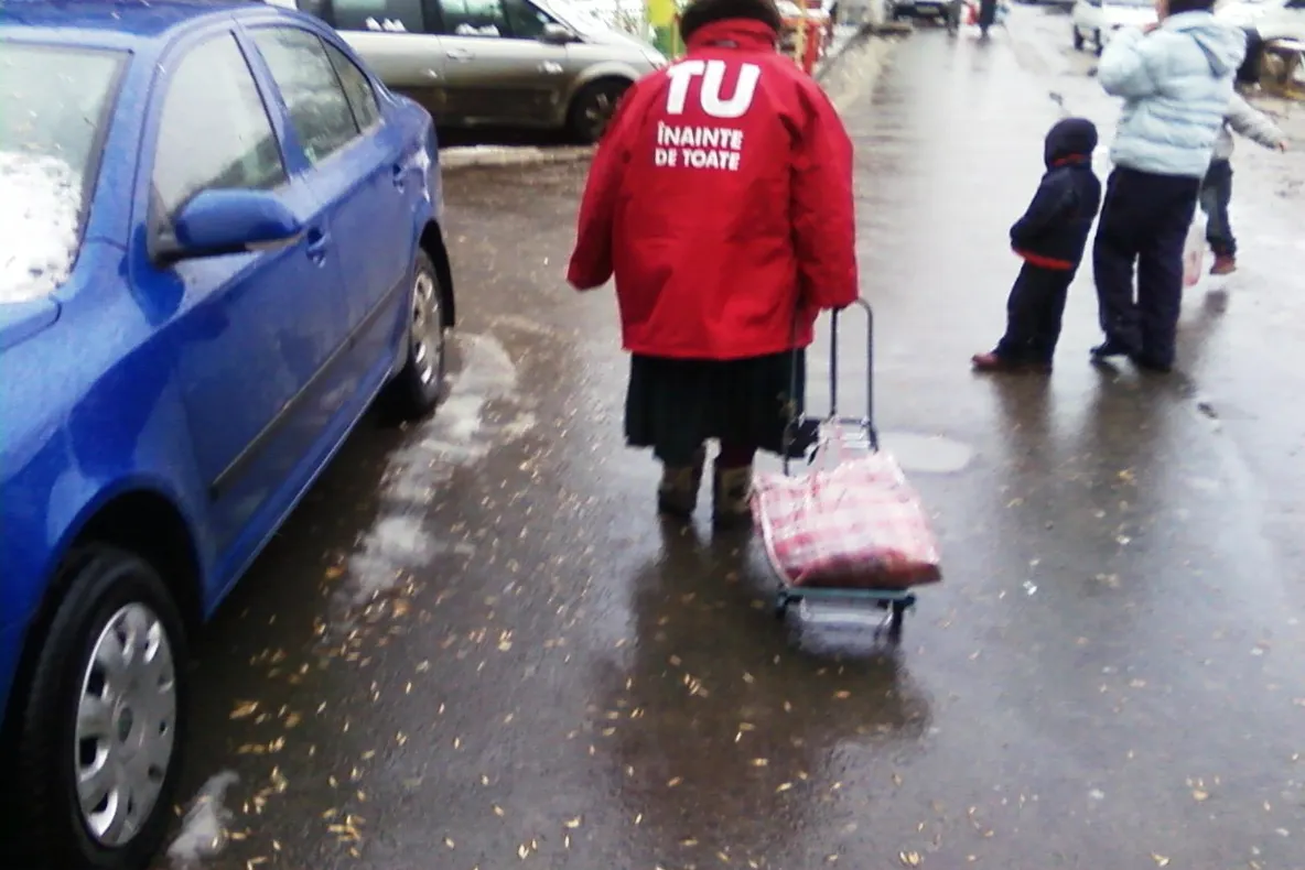 Amaratii vor fi inainte de toate   intotdeauna