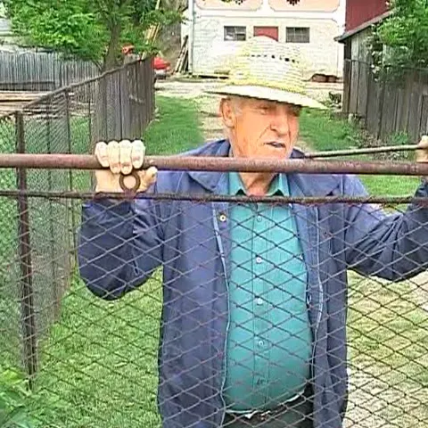 Un bătrân din Covasna are pensie de 9 lei după 30 de ani de muncă 