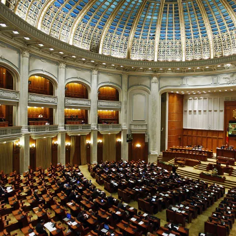AEP reclamă elemente neconstituţionale ale Legii alegerilor pentru Parlamentul naţional
