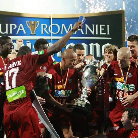 Cupa României: CFR le-a prezentat fanilor trofeul pe stadionul din Cluj