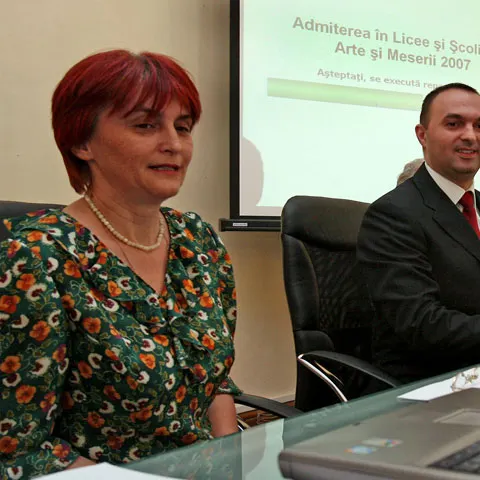 Ministerul Educaţiei îi replică lui Băsescu spunând că reforma învăţământului e în plină desfăşurare