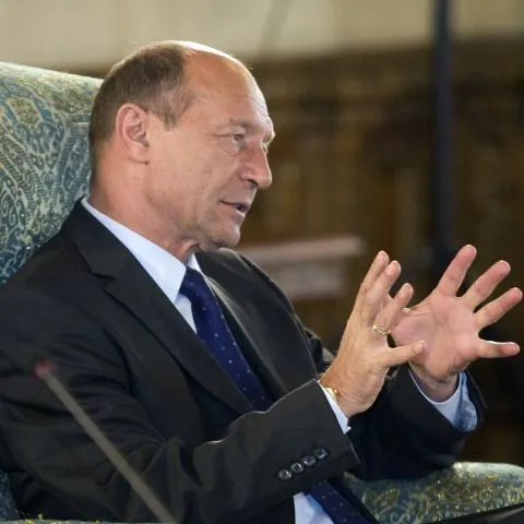 Traian Băsescu regretă că participarea sa la şedinţa de Guvern a fost politizată